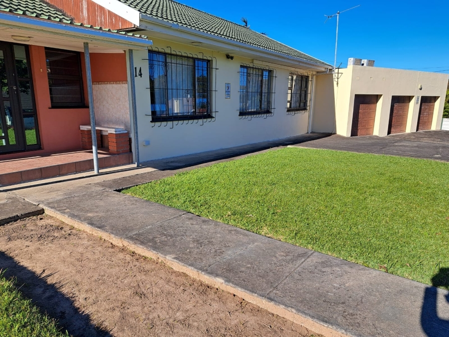 3 Bedroom Property for Sale in Amalinda Eastern Cape